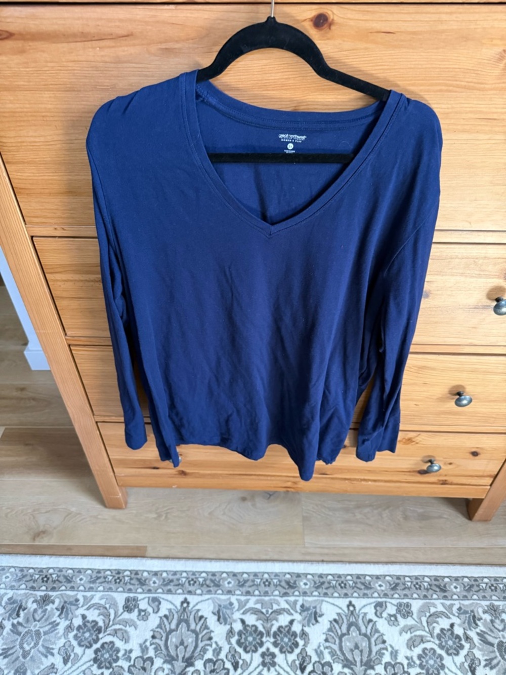 Great Northwest Clothing Company Navy V-Neck Long Sleeve Tee